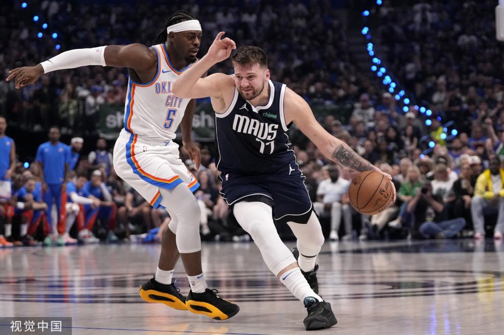 大脚长传 大脚长传