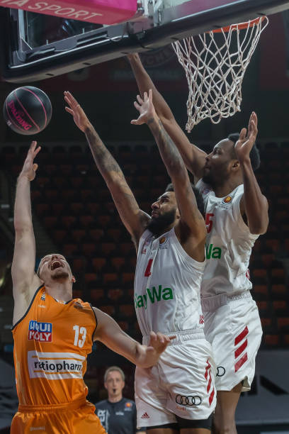 评论员感到 评论员感到