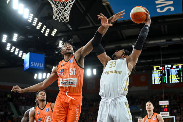 轻一代的呼 轻一代的呼